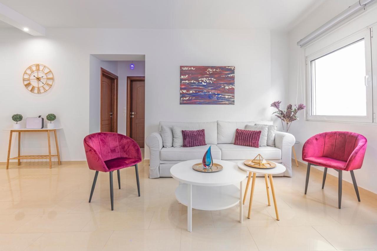 Luxurious Close To The Sea